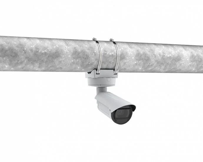 Axis AXIS T91B47 Monte en Poste para Cámaras, IK10 NEMA 4X, Acero Inoxidable SS316L, Compatible con Domo y Bullet