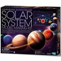 Hape Móvil 3D Sistema Solar con Efecto Fluorescente con Kit de Pintura