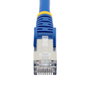 StarTech.com Cable de Red Ethernet Cat6a 7,5m Azul LSZH 10GbE 500MHz PoE++ 100W Snagless