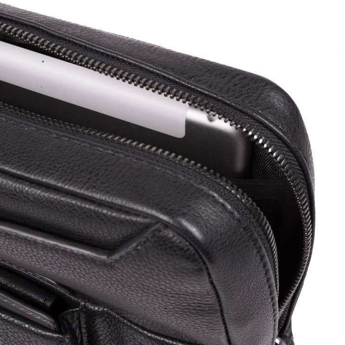 Piquadro Tallin Bolso bandolera de cuero Negro para iPad Piquadro Tallin Bolso bandolera de cuero Negro para iPad