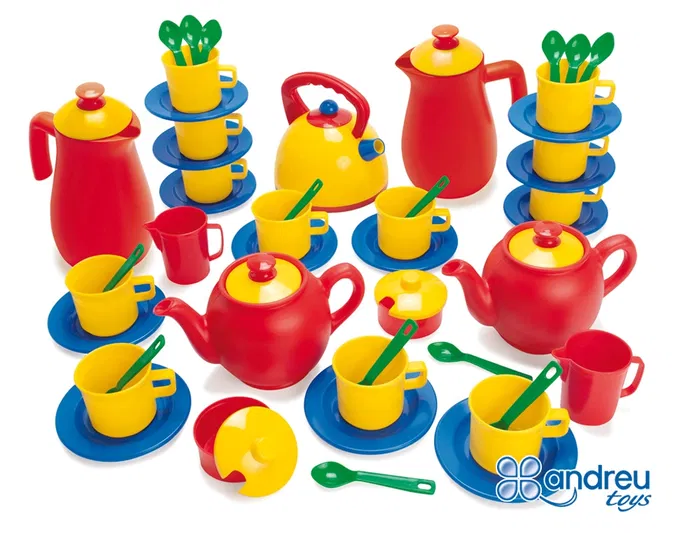 Dantoy Juego Vajilla 12 Servicios 82 Piezas 29x38x9 cm