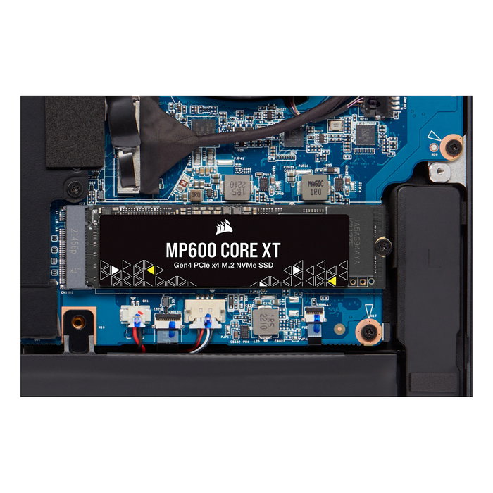 Corsair MP600 CORE XT SSD 4TB M.2 PCIe 4.0 NVMe - Velocidades de Lectura 5000 MB/s y Escritura 4400 MB/s - Memoria QLC 3D NAND - Factor de Forma 2280