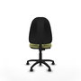 Silla de oficina Algarra con mecanismo Contacto permanente básico tapizada con Tela color Verde oliva. Equipada con Base poliamida negra, Sin brazos y Ruedas de parqué