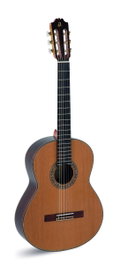 Admira Guitarra Clásica A15 Serie Artesanía Zurda