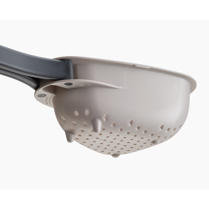 Joseph Joseph Droplet Mini Colador Blanco con Mango Plegable