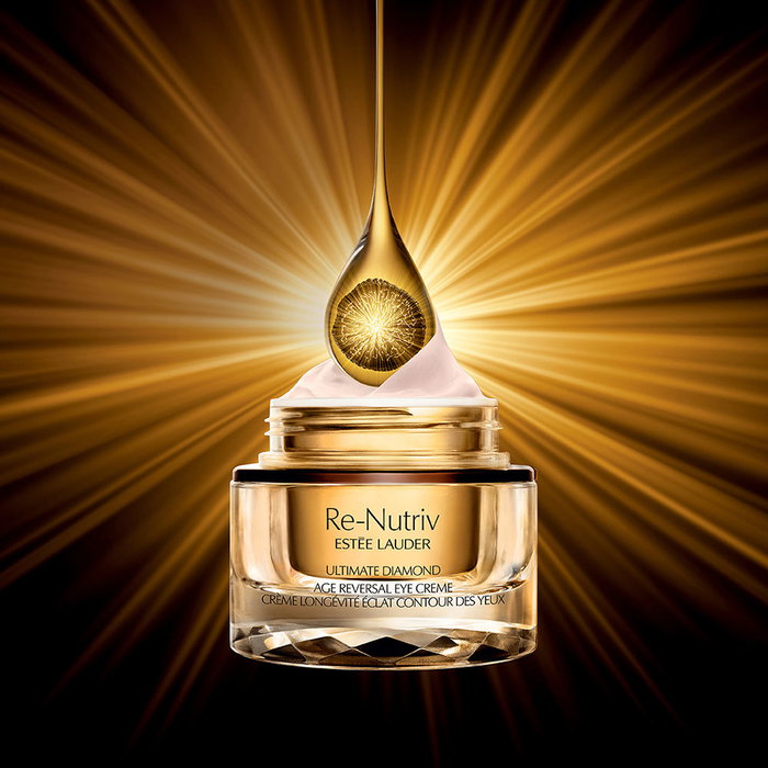 Estée Lauder RE-NUTRIV Ultimate Diamond crema antiedad iluminadora para contorno de ojos 15 ml con tecnología SIRTIVITY-LP™