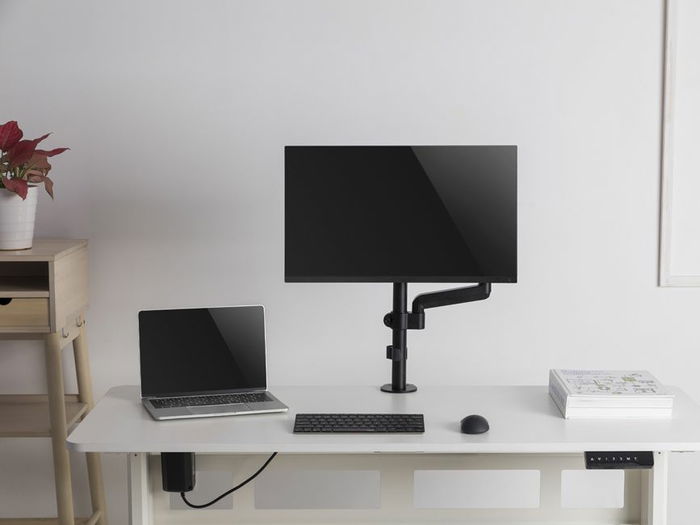 Equip Soporte de Monitor para Mesa con Abrazadera VESA 75x75 / 100x100, Pantalla 13" a 32", Ajuste de Inclinación -35° a 35°, Negro