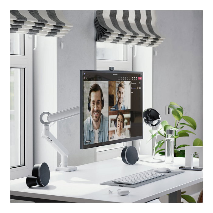 Alogic Monitor Clarity Pro Max 32" UHD 4K con Webcam Integrada de 8MP y Carga 65W Alogic Monitor Clarity Pro Max 32" UHD 4K con Webcam Integrada de 8MP y Carga 65W