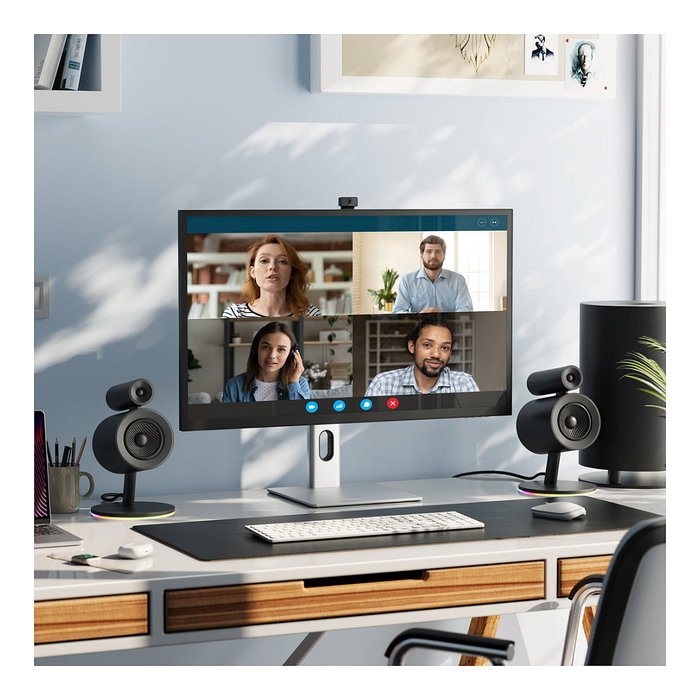 Alogic Monitor Clarity Pro Max 32" UHD 4K con Webcam Integrada de 8MP y Carga 65W Alogic Monitor Clarity Pro Max 32" UHD 4K con Webcam Integrada de 8MP y Carga 65W