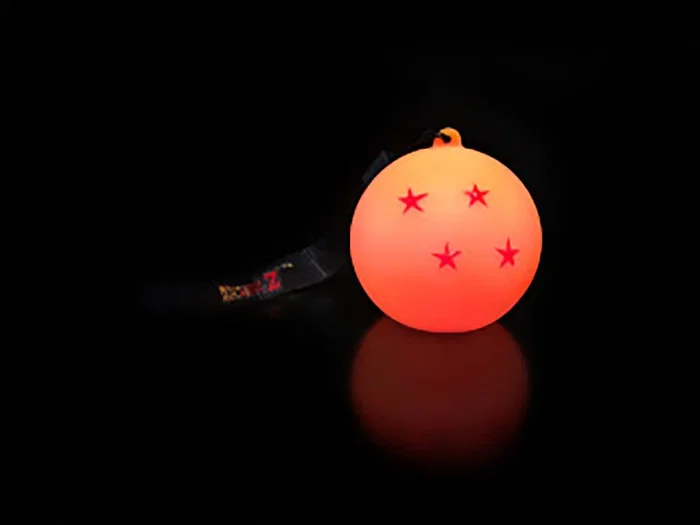 TEKNOFUN Dragon Ball Z Figura Decorativa LED Lámpara Bola Boule Crystal Rojo Amarillo con Batería AG13 6 cm