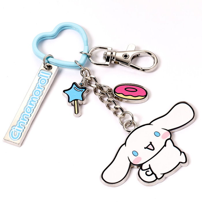 THE CARAT SHOP Llavero Cinnamoroll Hello Kitty con Clip y Anilla Corazón
