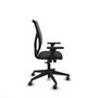 Silla de oficina Motilla con mecanismo Sincro tapizada con Tela color Negro y malla color Gris. Equipada con lumbar 1D, Brazos 3D y Ruedas 65 mm parqué