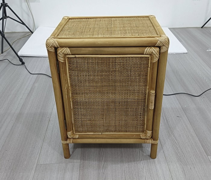 DKD Home Decor Mesita Auxiliar Abeto y Ratán con 1 Puerta