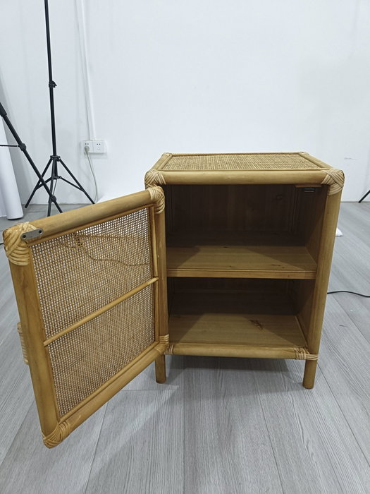 DKD Home Decor Mesita Auxiliar Abeto y Ratán con 1 Puerta