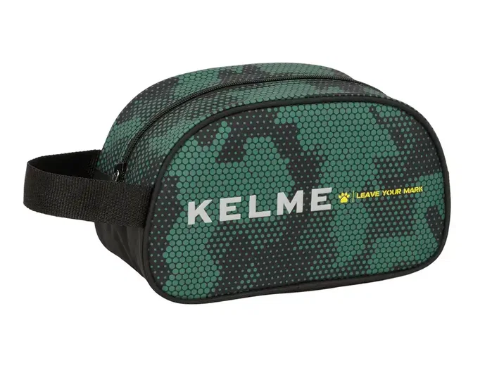 Safta Neceser con asa adaptable a carro Kelme Camo 150x260x120 mm Safta Neceser con asa adaptable a carro Kelme Camo 150x260x120 mm