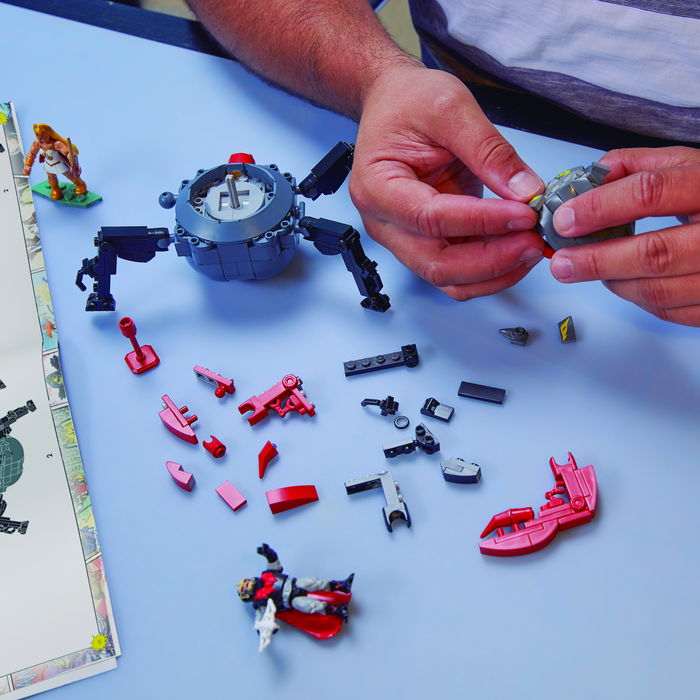 Mattel Masters of the Universe Monstroid con She-Ra, Hordak y Príncipe Adam, Set de Construcción para Niños y Niñas a partir de 8 Años