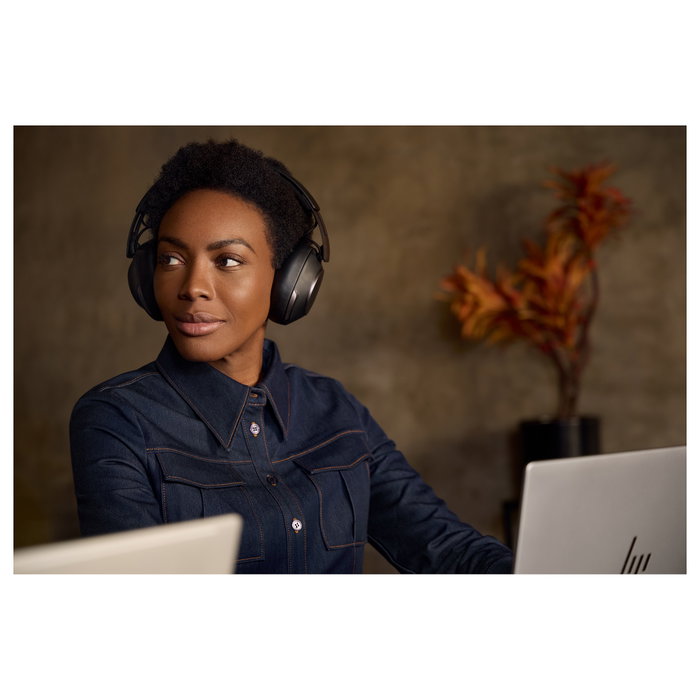 Poly Voyager Surround 80 UC USB-C con adaptador USB-C/A