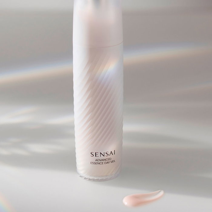 Sensai Essence Day Veil 40 ml Sensai Essence Day Veil 40 ml