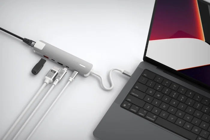 LINQ LQ49061 Hub/Docking USB-C 6 en 1 Pro (140W) - 1xHDMI 4K@60Hz, 1xUSB-C PD 140W, 1xUSB-A 10Gbps, 2xUSB-C 10Gbps, Ethernet 2.5Gbps - Color Gris/Blanco