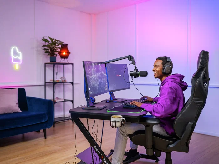 Trust Micrófono GXT 255+ Onyx Negro USB para PC Profesional con Brazo, Condensador Cardioide, 24-bit/96kHz, 130dB, Filtro Antipop