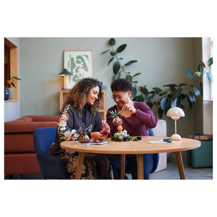 LEGO Icons 10309 Creator Expert Sukkulenten - Juego de Construcción Botanicals Suculentas, 771 Piezas, Multicolor, Apto desde 18 Años