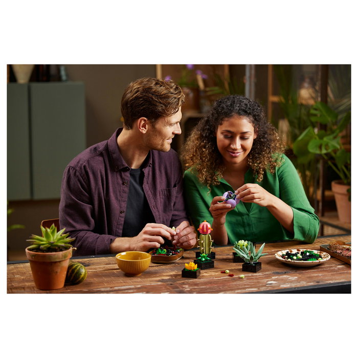 LEGO Icons 10309 Creator Expert Sukkulenten - Juego de Construcción Botanicals Suculentas, 771 Piezas, Multicolor, Apto desde 18 Años