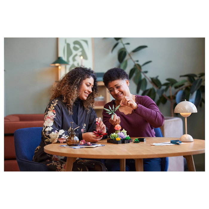 LEGO Icons 10309 Creator Expert Sukkulenten - Juego de Construcción Botanicals Suculentas, 771 Piezas, Multicolor, Apto desde 18 Años