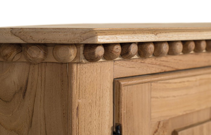 GINER Y COLOMER Aparador de madera de teca con 2 puertas y 2 baldas GINER Y COLOMER Aparador de madera de teca con 2 puertas y 2 baldas