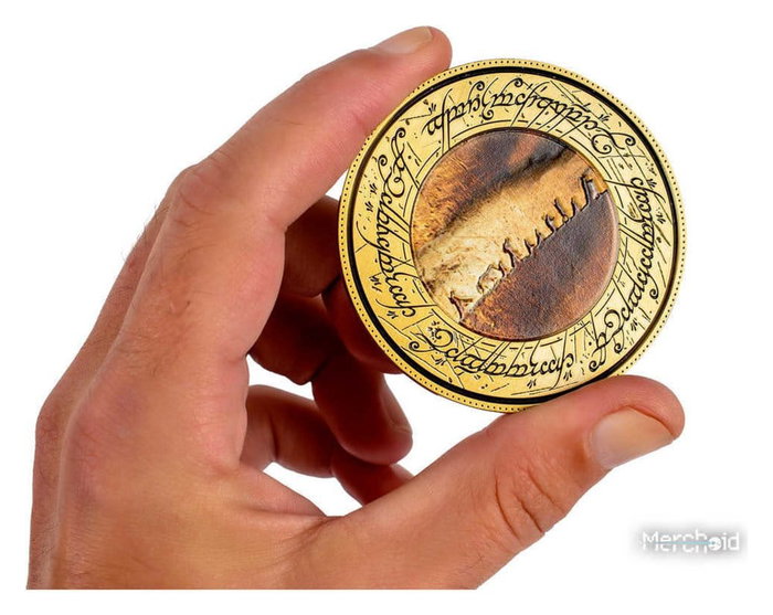 AAA Merchandise El Señor de los Anillos Moneda con Soporte La Comunidad AAA Merchandise El Señor de los Anillos Moneda con Soporte La Comunidad