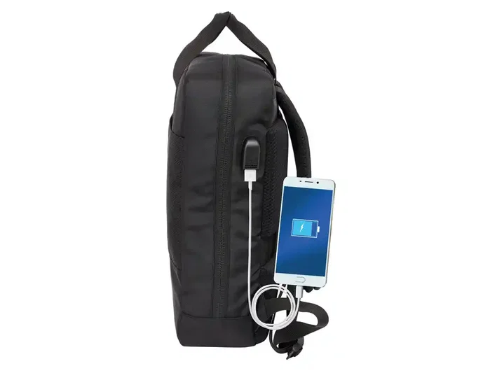 Safta Mochila Premium Real Madrid para Portátil 13,3'' con USB Safta Mochila Premium Real Madrid para Portátil 13,3'' con USB