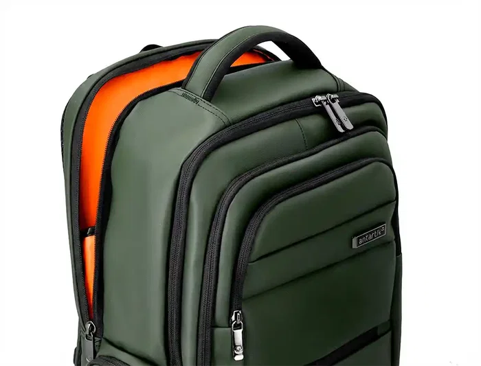 Antartik Volt Mochila 23L Verde Militar, 5 Compartimentos, Portátil, Tablet, Antirrobo, Transpirable