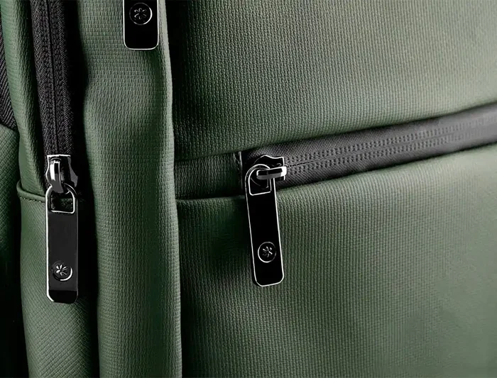 Antartik Volt Mochila 23L Verde Militar, 5 Compartimentos, Portátil, Tablet, Antirrobo, Transpirable