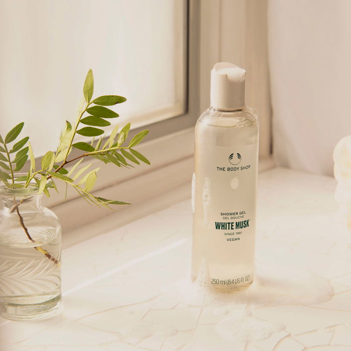 The Body Shop White Musk Gel de Ducha 400 ml con Fragancia Floral y Almizcle Vegano The Body Shop White Musk Gel de Ducha 400 ml con Fragancia Floral y Almizcle Vegano