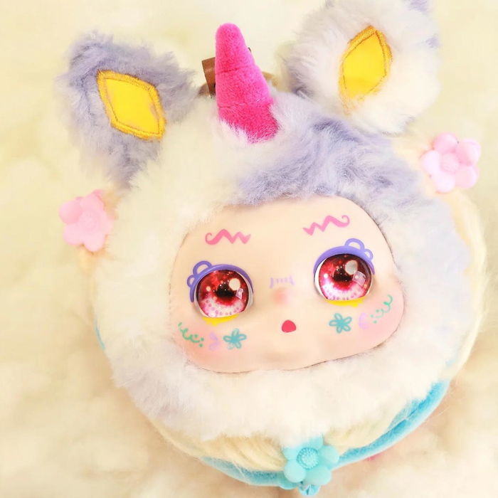 DEQUBE Kimmon D00355 Muñeco Coleccionable Sorpresa con Accesorio