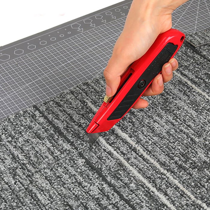 Workpro Cúter de Hoja Retráctil Cuerpo de Aleación de Aluminio Incluye 3 Cuchillas