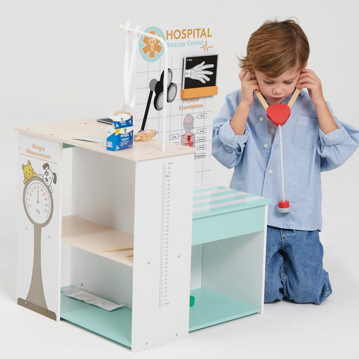 Color Baby Hospital veterinario de madera con 17 piezas
