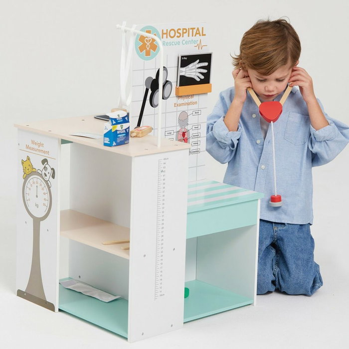 Color Baby Hospital veterinario de madera con 17 piezas