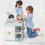 Color Baby Hospital veterinario de madera con 17 piezas