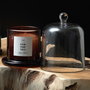Home Deco Factory Vela Perfumada Con Campana de Vidrio Lounge - Aroma Surtido (Higos, Sándalo, Jazmín o Ámbar) - Cera 90g, Duración 14h - Ø8.5 x H11 cm