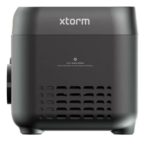 Xtorm XP2W200 Estación de energía portátil 200W, Batería LiFePo4 4000mAh 102.4Wh, Salida AC, 2 Puertos USB-A, Carga rápida 65W USB-C, Pantalla LCD, Peso 2kg