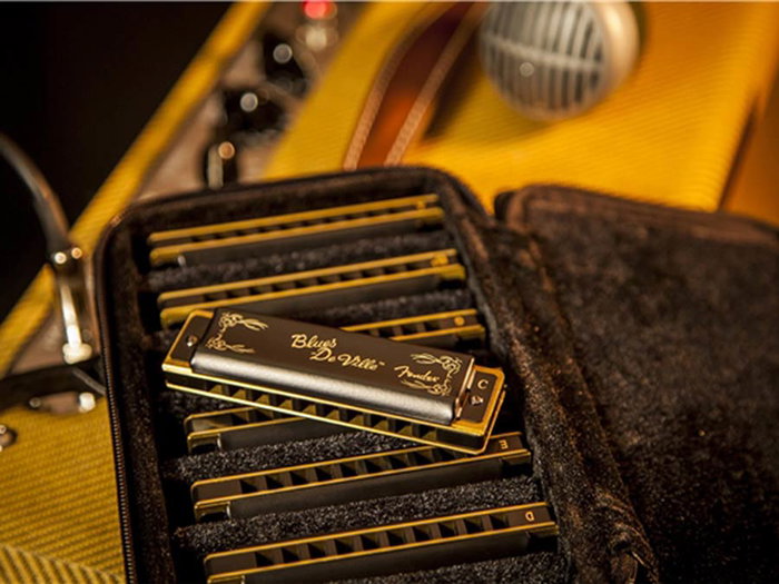 Fender Blues DeVille Set de 7 Armónicas Diatónicas con Estuche Fender Blues DeVille Set de 7 Armónicas Diatónicas con Estuche