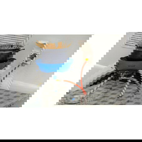 Campingaz Party Grill 400 Caravan - Parrilla de Gas Portátil para Camping y Exterior, 2000 W, Propano/Butano, Sistema Piezo, Negro/Azul