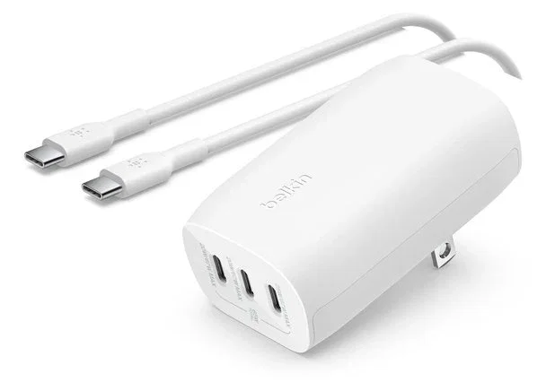 Belkin WCC002VFWH Cargador de Pared 67W PPS con 3 Puertos USB-C, Carga Rápida Simultánea, Clavijas Plegables, Blanco Belkin WCC002VFWH Cargador de Pared 67W PPS con 3 Puertos USB-C, Carga Rápida Simultánea, Clavijas Plegables, Blanco