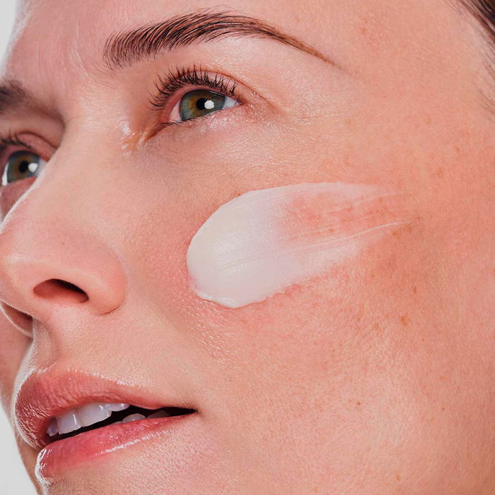 Clarins EXTRA FIRMING Crema Noche Reafirmante Todo Tipo de Pieles 50 ml Clarins EXTRA FIRMING Crema Noche Reafirmante Todo Tipo de Pieles 50 ml