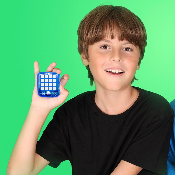 Bandai Tap Tap Juego Electrónico Educativo Portátil con 5 Juegos