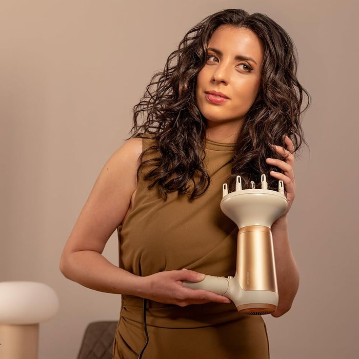 Cecotec Secador de Pelo IoniCare Power&Go Heaven 2400W Champán Plegable Difusor Iónico