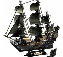 Revell Piratas del Caribe: La venganza de Salazar Puzzle 3D Black Pearl LED Edition