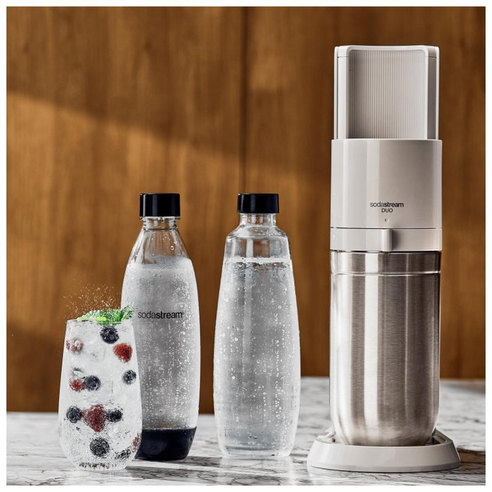 SodaStream Soda Maker DUO Blanco con vaso de vidrio y botella PET