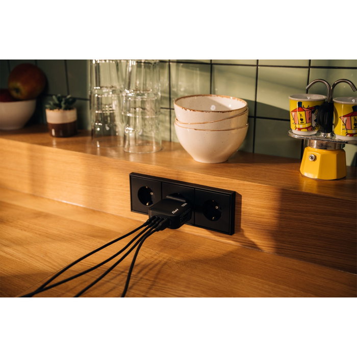 Verbatim Mini GaN Wall Charger 100W 3xUSB-C, 1xUSB-A, Negro Verbatim Mini GaN Wall Charger 100W 3xUSB-C, 1xUSB-A, Negro
