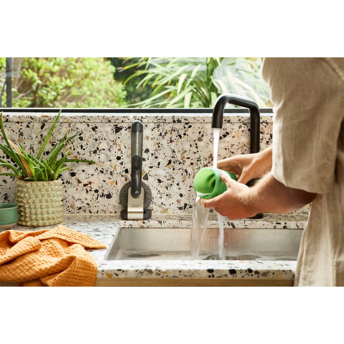Joseph Joseph SinkTech Cepillo para lavar platos con dispensador y soporte de acero inoxidable
